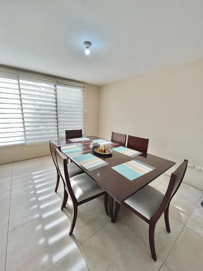 Vfc Suites Cuenca - Ecuador Appartement